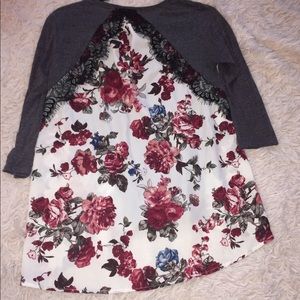 Long flowing mid sleeve top